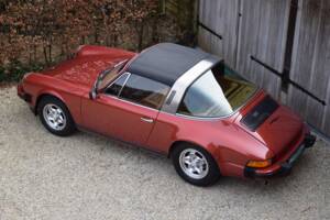 Immagine 11/42 di Porsche 911 2.7 (1977)