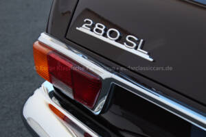 Image 22/33 de Mercedes-Benz 280 SL (1969)