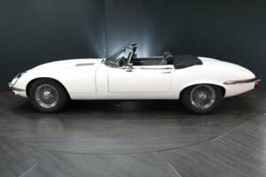 Bild 8/29 von Jaguar E-Type V12 (1974)