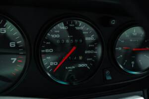 Bild 36/58 von Porsche 911 Carrera 4S (1996)
