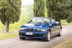 Image 9/56 of BMW 323Ci (2000)