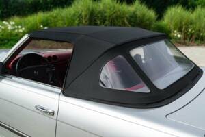 Image 19/50 de Mercedes-Benz 450 SL (1977)