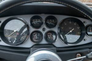 Image 50/50 de Ferrari 365 GTB/4 Daytona (1974)