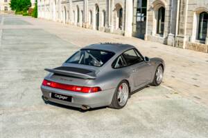 Imagen 2/28 de Porsche 911 Carrera RS (1995)