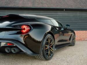 Imagen 33/50 de Aston Martin Vanquish Zagato Shooting Brake (2019)