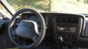 Imagen 23/50 de Jeep Cherokee 2.5 TD (2000)