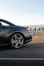 Image 21/33 de Mercedes-Benz SL 63 AMG (2012)