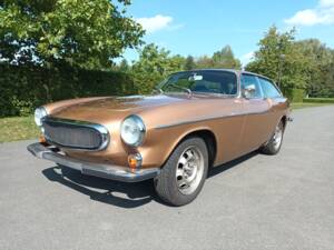 Image 1/73 of Volvo 1800 ES (1972)