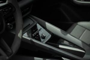 Imagen 9/11 de Porsche Macan 4 (2025)