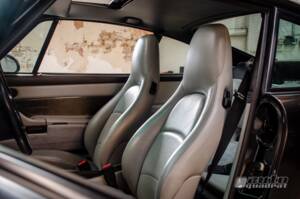 Image 14/23 of Porsche 911 Carrera (1995)