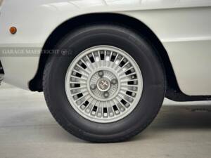 Image 56/95 of Alfa Romeo 2000 Spider Veloce (1980)