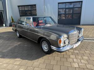 Image 3/32 of Mercedes-Benz 300 SEL 6.3 (1970)