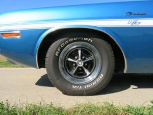 Bild 19/20 von Dodge Challenger R/T (1970)