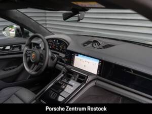Obraz 22/33 pojazdu Porsche Panamera GTS (1900)