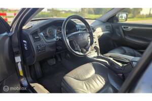Bild 18/34 von Volvo XC70 2.5T AWD (2006)