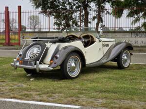 Bild 24/50 von MG TF (1954)
