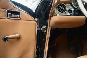 Image 17/28 of Mercedes-Benz 280 SL (1971)