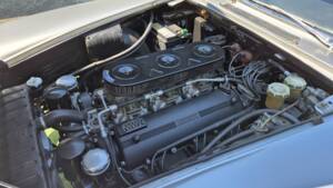 Imagen 50/66 de Ferrari 330 GT 2+2 (1964)