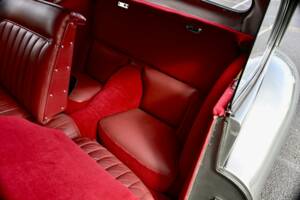 Bild 35/50 von Jaguar XK 140 FHC (1954)