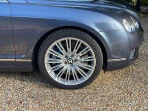 Image 11/50 de Bentley Continental Flying Spur (2010)