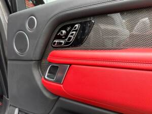 Image 22/29 of Land Rover Range Rover V8 SV Autobiography (2019)