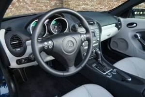 Bild 15/50 von Mercedes-Benz SLK 280 (2005)