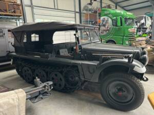 Image 3/12 of Saurer Austria Sd.Kfz. 10 (1941)