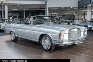Bild 7/15 von Mercedes-Benz 280 SE 3,5 (1971)