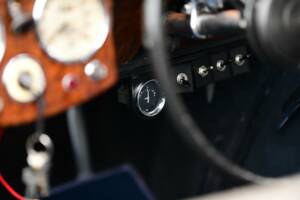 Image 38/50 de Triumph 2000 Roadster (1949)