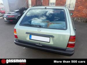 Bild 7/15 von Mercedes-Benz 300 TE 4-Matic (1988)
