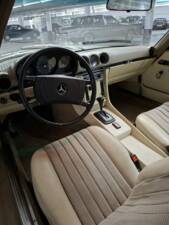 Immagine 7/20 di Mercedes-Benz 350 SLC (1973)