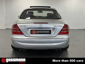 Immagine 8/15 di Mercedes-Benz CL 55 AMG (2001)
