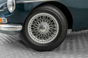 Bild 4/50 von MG MGB GT (1972)