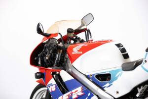 Immagine 12/45 di Honda VFR 400 R (1992)