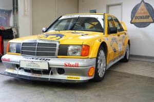 Imagen 4/32 de Mercedes-Benz 190 E 2.5-16 Evolution II (1993)