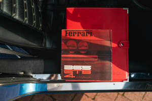 Image 28/30 of Ferrari 365 GTB&#x2F;4 Daytona (1973)