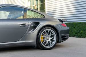 Bild 5/22 von Porsche 911 Turbo S (2012)