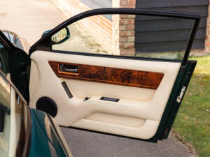 Imagen 44/80 de Aston Martin V8 Coupé (1996)