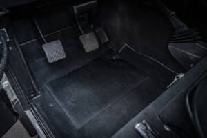 Image 34/66 de Land Rover Defender 90 TD4 (2007)