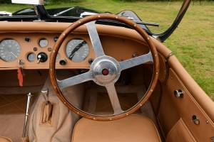 Image 40/50 de Jaguar XK 140 SE OTS (1956)