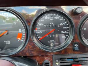 Image 14/20 of Porsche 911 Carrera 3.2 (WTL) (1986)