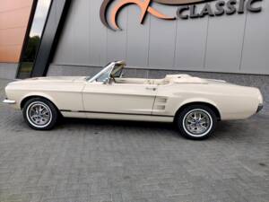 Bild 23/36 von Ford Mustang 390 (1967)