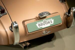 Image 4/50 of Jaguar XK 120 OTS (1952)