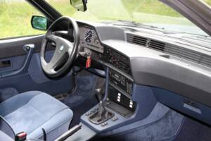 Image 13/36 of BMW 635 CSi (1984)