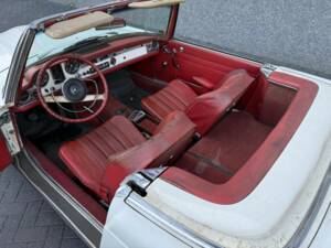 Image 23/50 de Mercedes-Benz 230 SL (1967)
