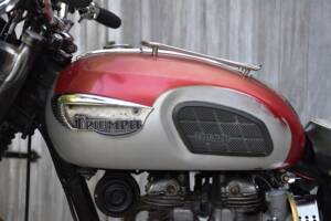 Image 21/38 of Triumph DUMMY (1968)