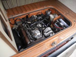 Immagine 35/43 di Volkswagen T3 Westfalia 1.6 (1981)
