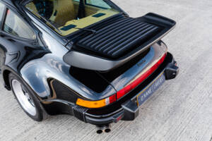 Image 28/67 de Porsche 911 Turbo 3.3 (1986)