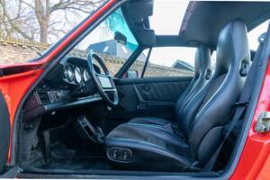 Bild 30/50 von Porsche 911 Carrera 3.2 (1988)