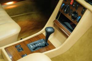 Bild 26/50 von Mercedes-Benz 420 SE (1988)